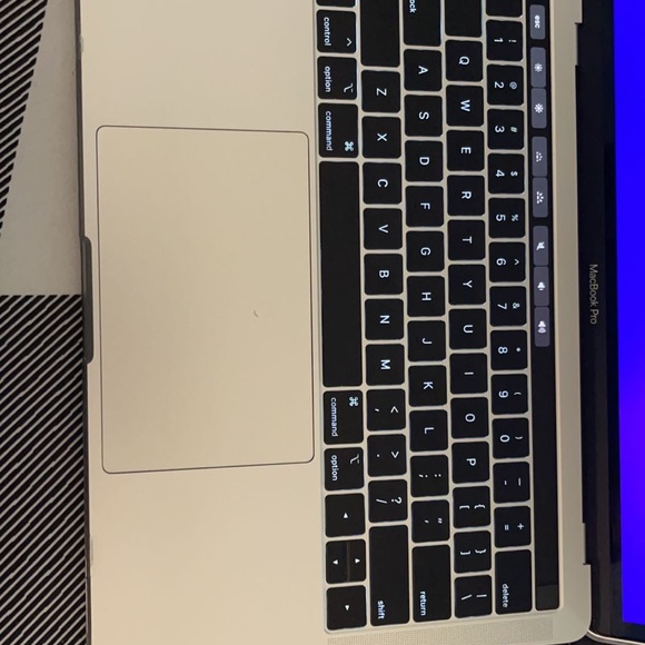 Apple MacBook Pro 13” Display with Touch Bar - Picture 5 of 15